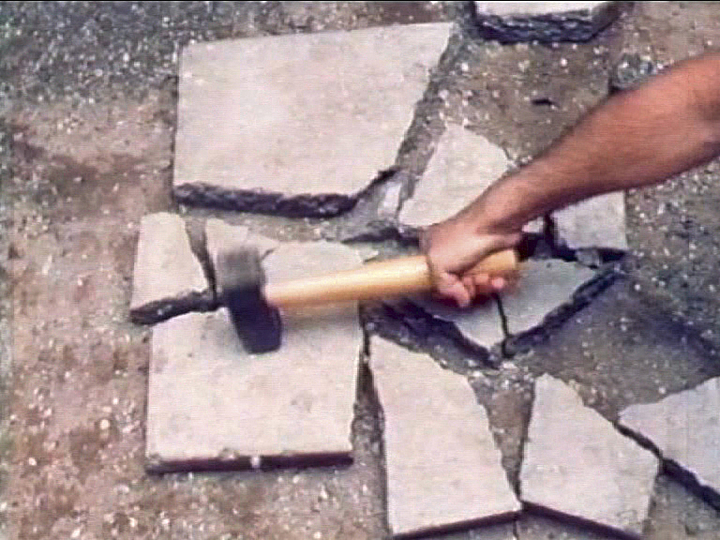 Karl Neubacher: Media Artist, 1926-1978: Karl Neubacher, Zertrümmerung einer Betonplatte, 1973,
Directed, written and edited by Karl Neubacher, camera: Dieter Pochlatko, produced by pool,
16 mm film, colour, 25 fps, no sound, digitized, 30 min 21 s. Courtesy private collection and Multimedia Collections, Universalmuseum Joanneum.