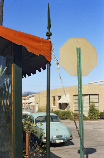 Paris Photo 2013: William Eggleston, Untitled, 1971 - 2012, Pigment print © Eggleston Artistic Trust. Courtesy of Gagosian Gallery. Exhibitor : GAGOSIAN.