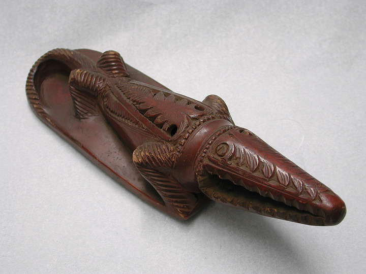 Postcards from Egypt 1912: A Typical Tourists' Souvenir from a Trip to the Land on the Nile - Boot Scraper Made of Clay in Crocodile Motif © Museum für Völkerkunde Wien. Sammlung Eugen Oberhummer © KHM mit MVK und ÖTM.