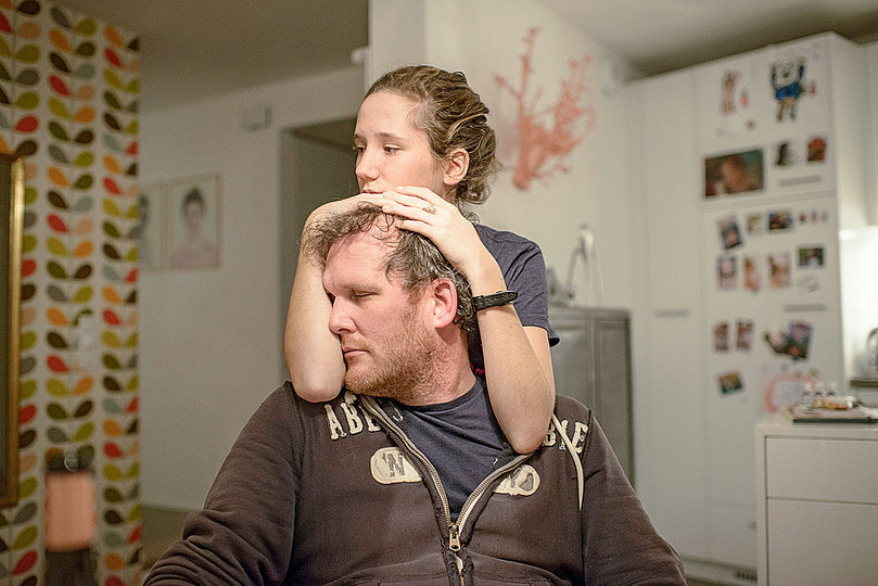 Waiting for the deal: Eddy Mottaz, La famille (Series), Le Temps. © Eddy Mottaz, Swiss Press Photo.