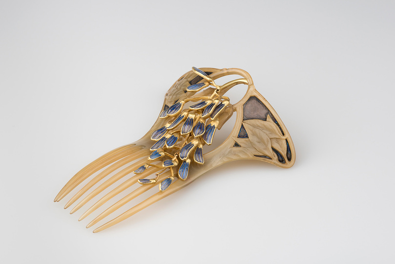 Vienna 1900: René Lalique, Ornamental Comb with Wisteria Blossoms, Paris, 1899/1900 © MAK/Katrin Wißkirchen