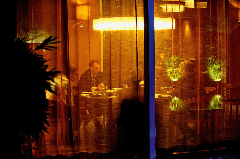 Waiting for the deal: Mark Henley, Waiting for the Iran Deal, Geneva (Series), SwissInfo. © Mark Henley, Swiss Press
Photo.
