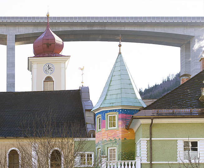 Neighborhood: COMMENDATION
Walter Oczlon, Austria
Series 