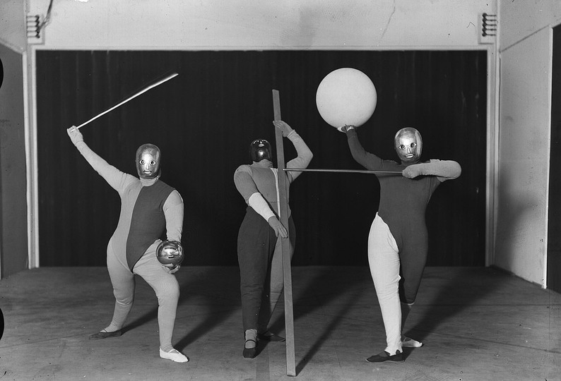 Oskar Schlemmer: Das Triadische Ballett: 