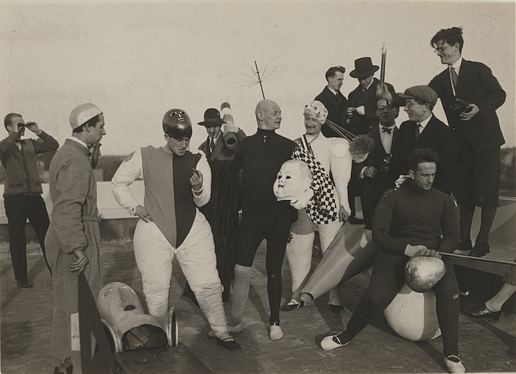 Oskar Schlemmer: Das Triadische Ballett: 