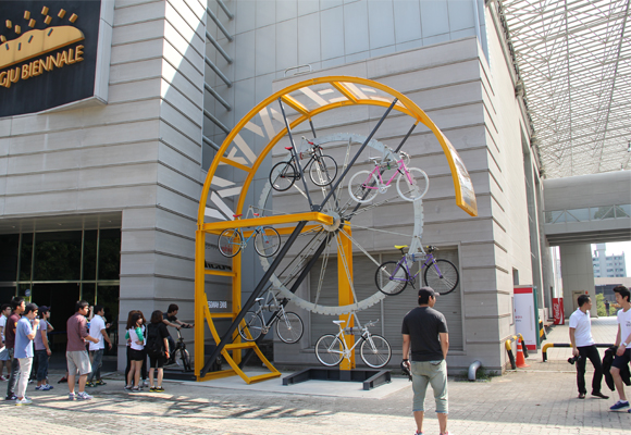 Bike architecture: Bike hanger