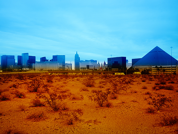 Las Vegas by Maciek Jasik: 