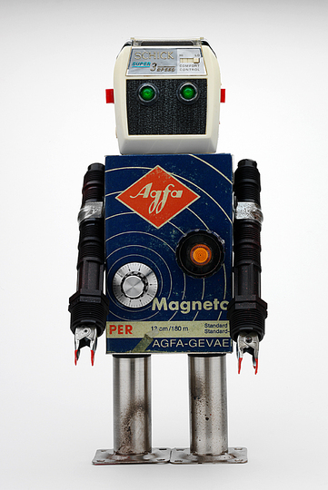 Robot: 