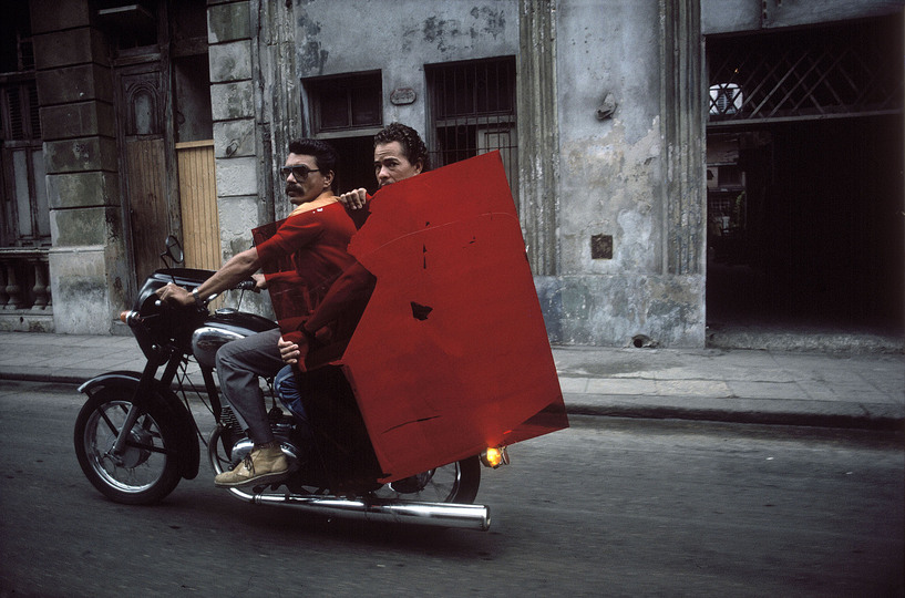 Black & white and color: Havanna, Cuba, 1987, © René Burri / Magnum Photos