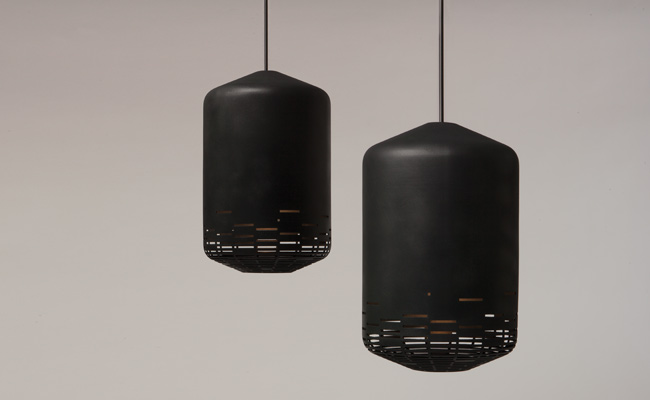 New furniture: Superequipe:
Light / dark, inside / outside, entity / void – The pendant light NOTCH plays with contrasts and unites them in one shape. The decomposition of materiality offers light a new perspective.