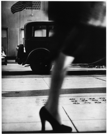 Lisette Model: Walking Led