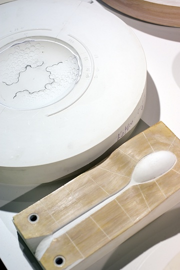 Urquiola for Rosenthal: Casting and embossing forms for plates and cutlery.