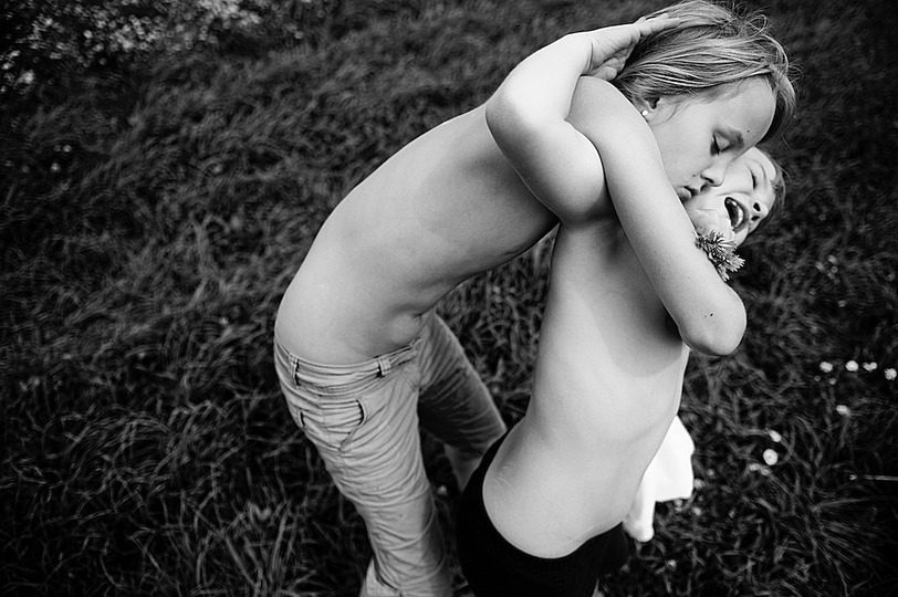 World Press Photo 2014: © Carla Kogelman, Netherlans. Two sisters Hannah (7) and Alena (9) live in isolated forest region of Waldviertel in Austria. 