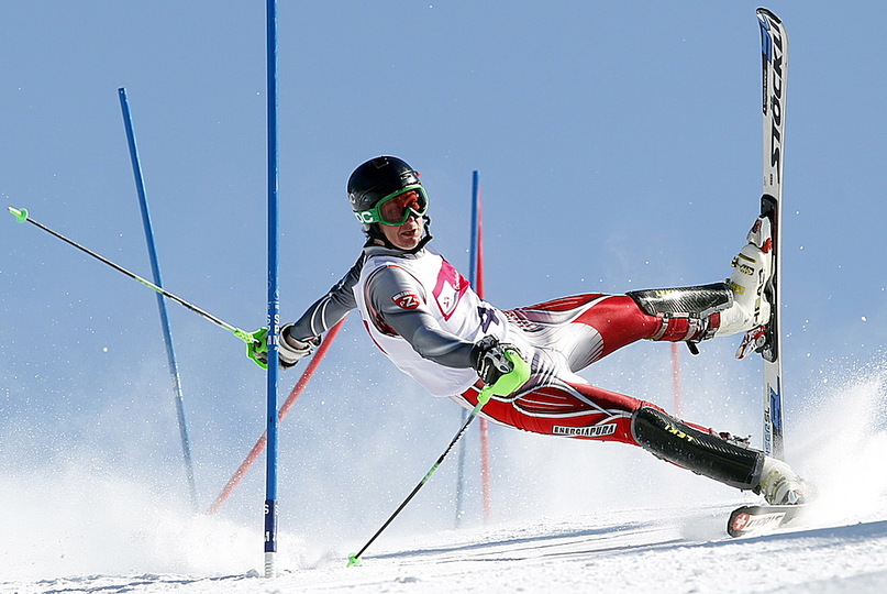 World Press Photo 2014: © Andrzej Grygiel, Poland, PAP-Polska Agencja Prasowa. Pawel Starzyk competing in Men's Super-Kombi-Slalom competition in International Polish Alpine Ski Championships  on March 24th. He could not complete his Slalom run.