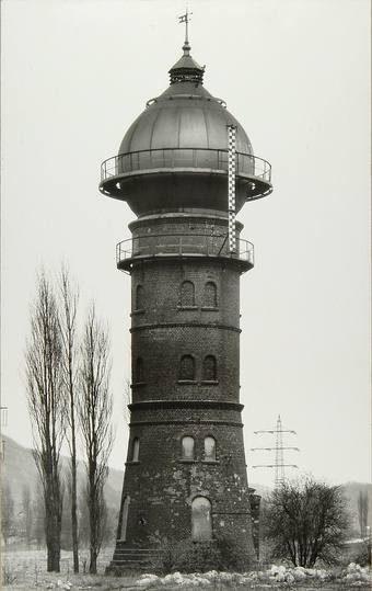 Bernd and Hilla Becher: Water tower, Railway territory of Hagen-Hengstey, 1913