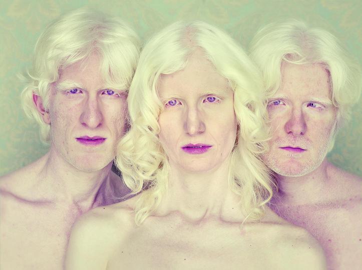 Photo Espana:  Gustavo Lacerda. "Marcus, Andreza and André". From the series "Albinos", 2014
		                    © Gustavo Lacerda	