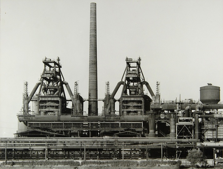 Bernd and Hilla Becher: „Friedrich-Wilhelm-Hütte“, Mülheim/Ruhr, 1920, expanded in 1950