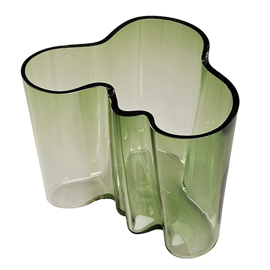 Alvar Aalto furniture: Savoy vase.