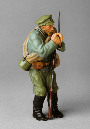 The World of Fabergé: Reserve Soldier, Saint Petersburg, House of C. Fabergé, artist: P.M. Kremlev and G. Savitskij, gold, silver, jasper, ophicalcite, pegmatite, h. 17 cm © Fersman Mineralogical Museum.