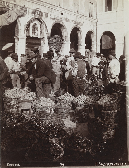 Venice without Tourists: Paolo Salviati (1818-1894), The Rialto herb and vegetable market, c. 1885, Albumen paper © Bayerische Staatsgemäldesammlungen/Collection Dietmar Siegert