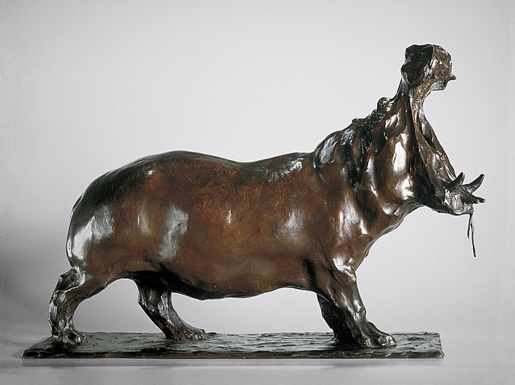 Rembrandt Bugatti: Rembrandt Bugatti, Yawning Hippopotamus (Hippopotame baillant), 1905, Bronze, 36,5 x 55 x 18 cm. Private Collection. Photo: private.