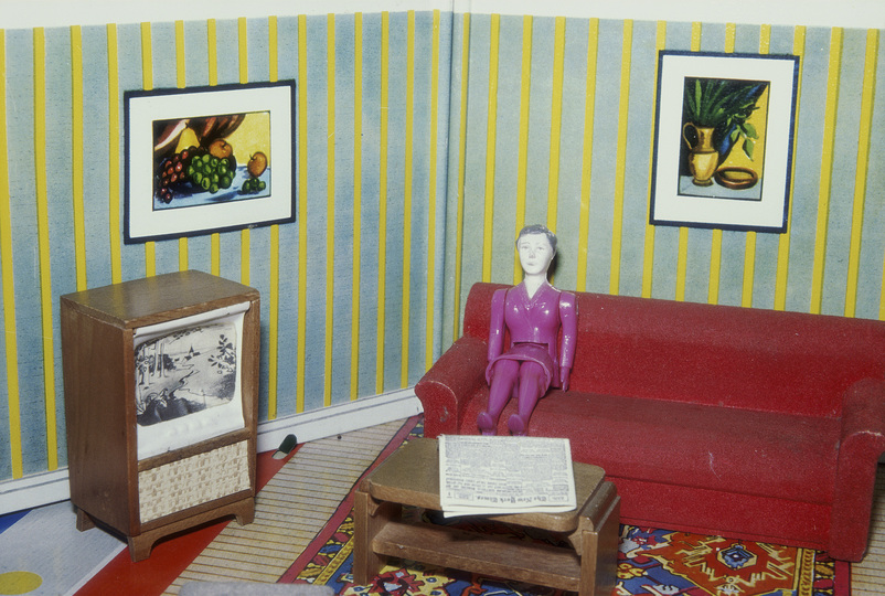 Dummies and Dolls: Laurie Simmons, 