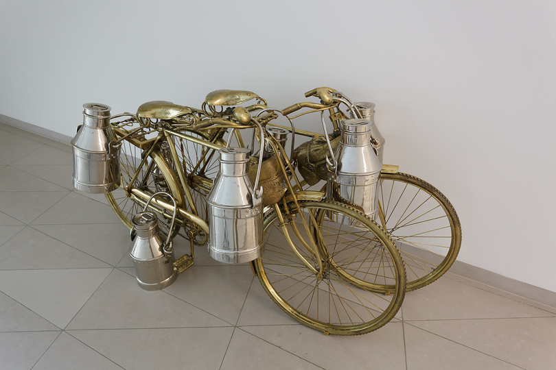 Subodh Gupta - Everything is Inside: Subodh Gupta, Two Cows, 2003-08 Photo: Ravi Ranjan