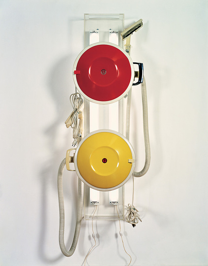 Jeff Koons at the Whitney: New Hoover Celebrity III's, 1980, Two vacuum cleaners, acrylic and fluorescent lights, 142 2 x 76.2 x 31.8 cm. Collection of Jeffrey Deitch.