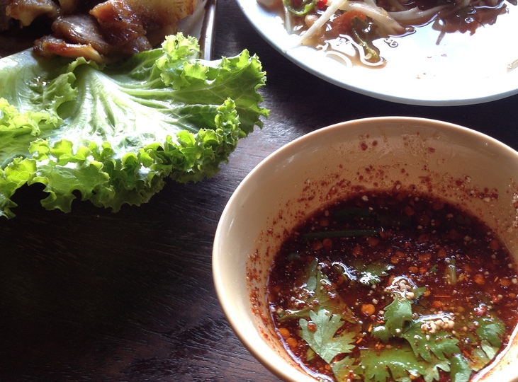 Thai Culinarium: Tamarind and dried chili sauce, dried and grilled beef, Somtam salad